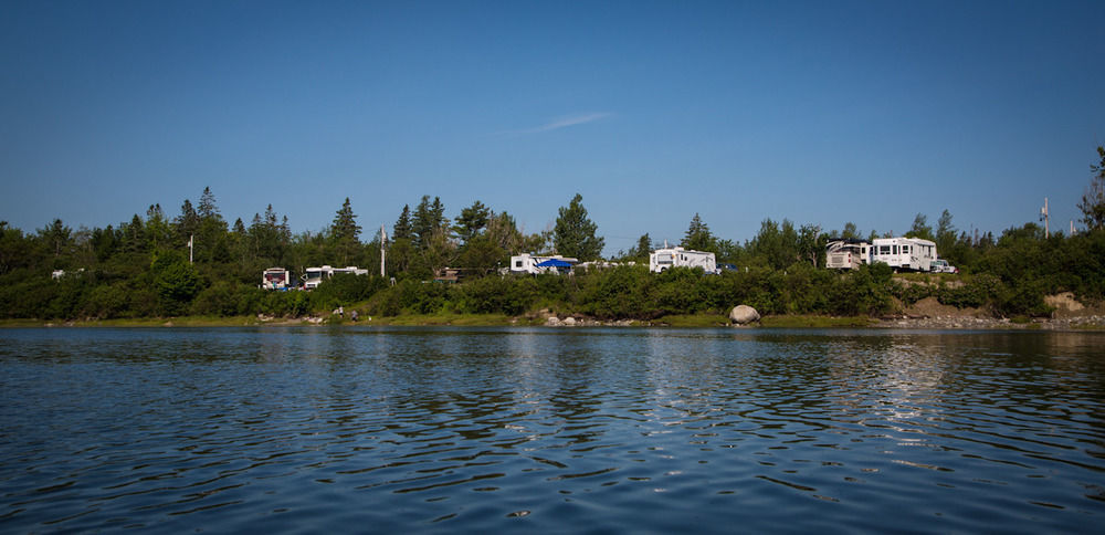 Narrows Too Camping Resort Cabin 1 Trenton Exterior foto